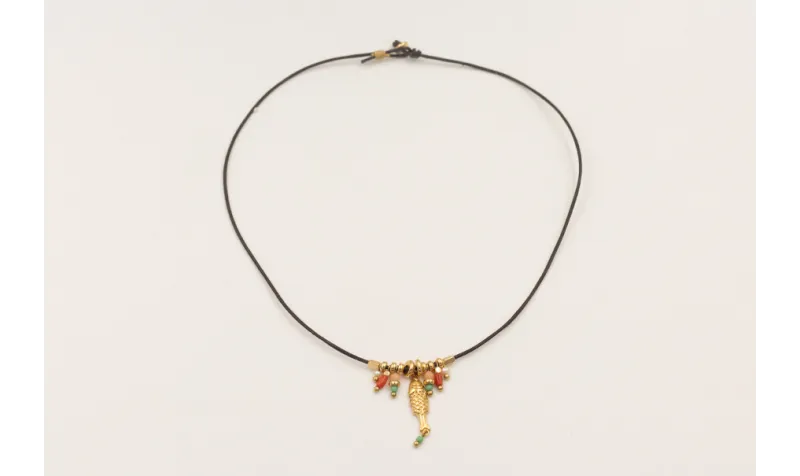 Collar ORO18K cuero marrón fino nudos con colgante