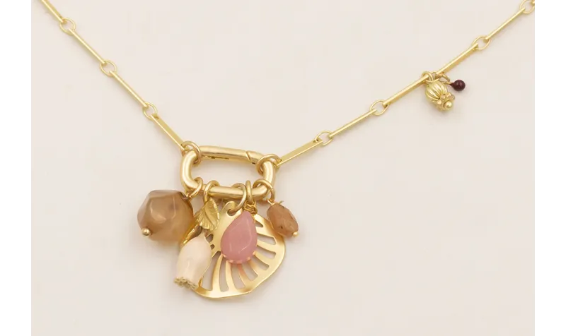 Collar cadena listones dorado mate con colgante ho