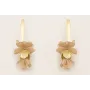 Pendientes perno daga dorada mate con flores alamb