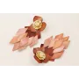 Pendientes perno flor grande dorado mate con ramil
