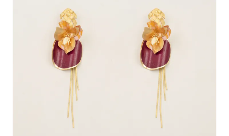 Pendientes perno trenza dorado mate, flor lentejue