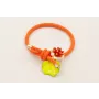Pulsera goma naranja con petalo esmaltado lima, fa