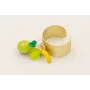 Anillo dorado mate con colgantes pera esmalte verd
