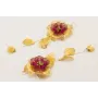 Pendientes flor grande dorada con flor color carde