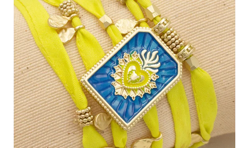 Pulsera varias vueltas de seda natural color fluor