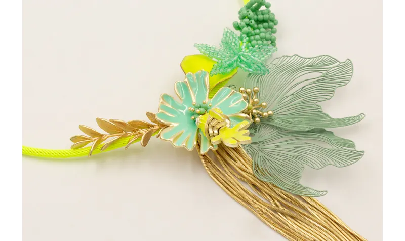 Collar rigido forrado con cordón elastico fluor, c