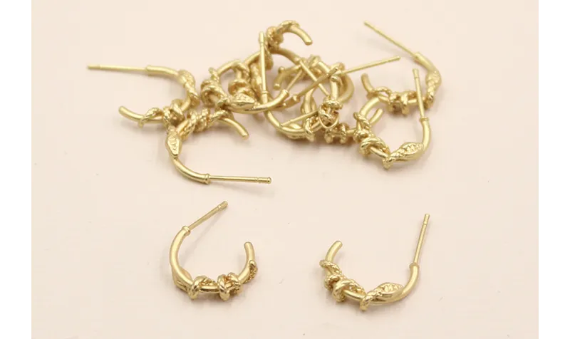 Pendiente Semi Aro serpiente 14mm diam Dorado Mate / Base Pendientes 