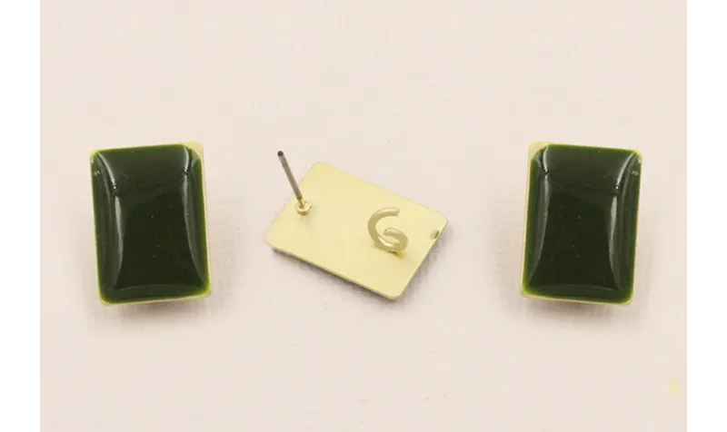 Perno D.Mate 18*12mm esmalte Verde / Base Pendientes 