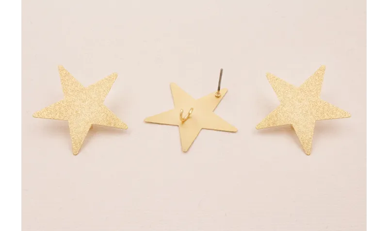 Perno Estrella satinada 30mm diámetro Oro Mate Perno Estrella satinada 30mm diámetro Oro Mate