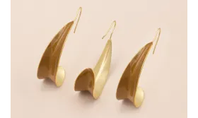 Pendiente pétalo curvado 50*25mm Oro Mate y Marrón / Base Pendientes 