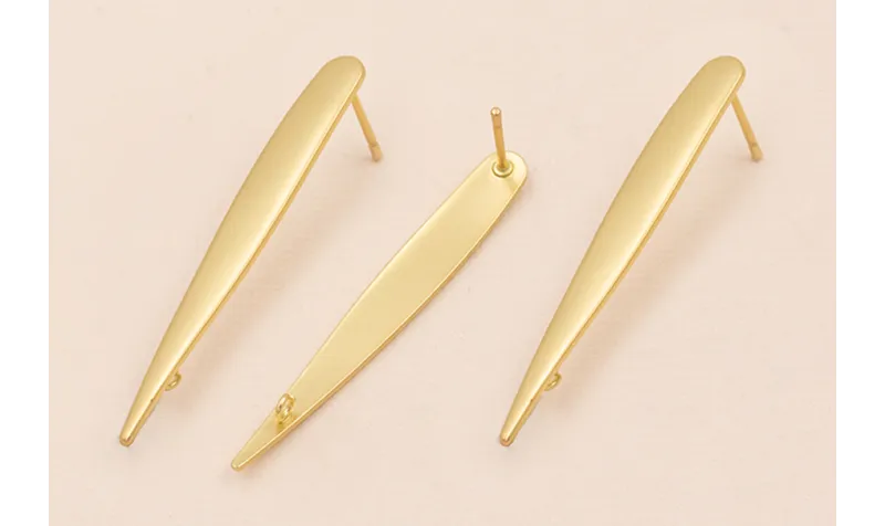 Perno Daga 50*6mm Oro Mate / Base Pendientes 