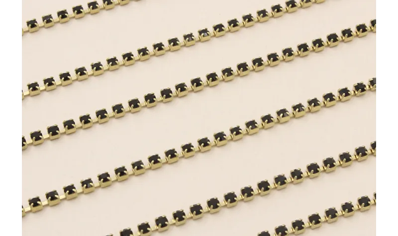 Cadena strass PP14 con Cristal encastrado Negro / Cadenas de Latón / Zamak
