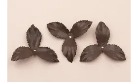 Flor pétalos relieve 45mm diam. Visón / Hilos y Cordones, Cuero y piel