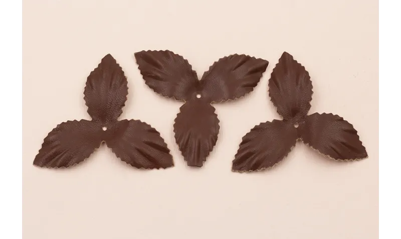 Flor pétalos relieve 60mm diam. Marrón / Hilos y Cordones, Cuero y piel