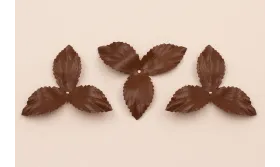 Flor pétalos relieve 45mm diam. Marrón / Hilos y Cordones, Cuero y piel