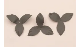 Flor pétalos relieve 45mm diam. Gris Medio / Hilos y Cordones, Cuero y piel
