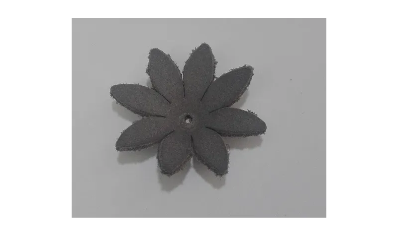 Flor 30mm Gris claro / Hilos y Cordones, Cuero y piel