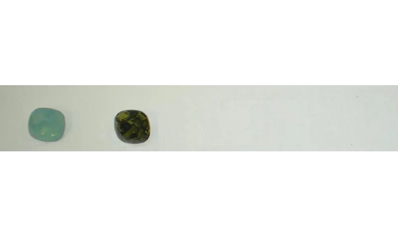 Cajujon Swarovsky Duadrado 12mm Siam.  FEN224-5